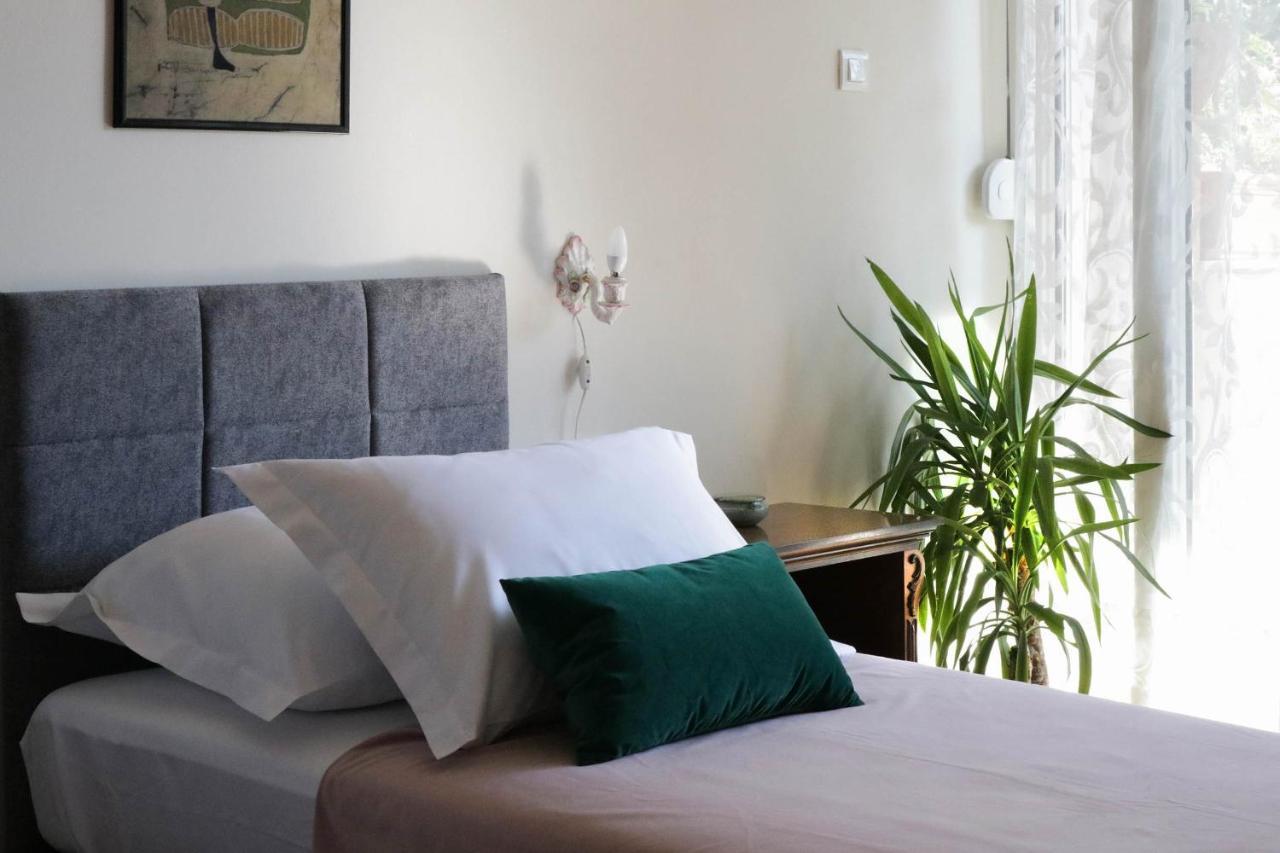 Luxury Suite Jasmin Split Buitenkant foto